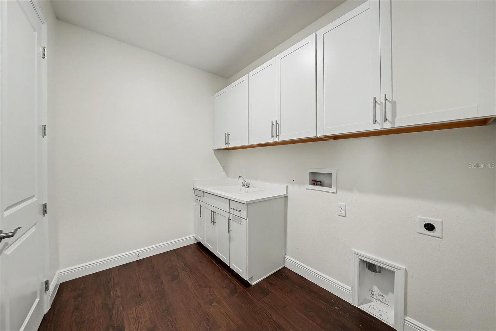 23231 SCAGLIONE DR — photo 33