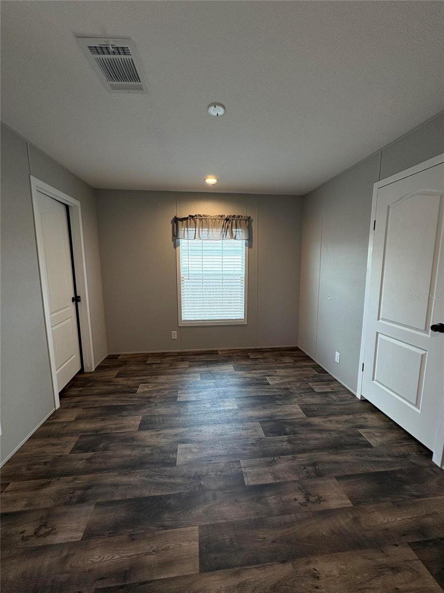 6615 BANDURA AVE — photo 9