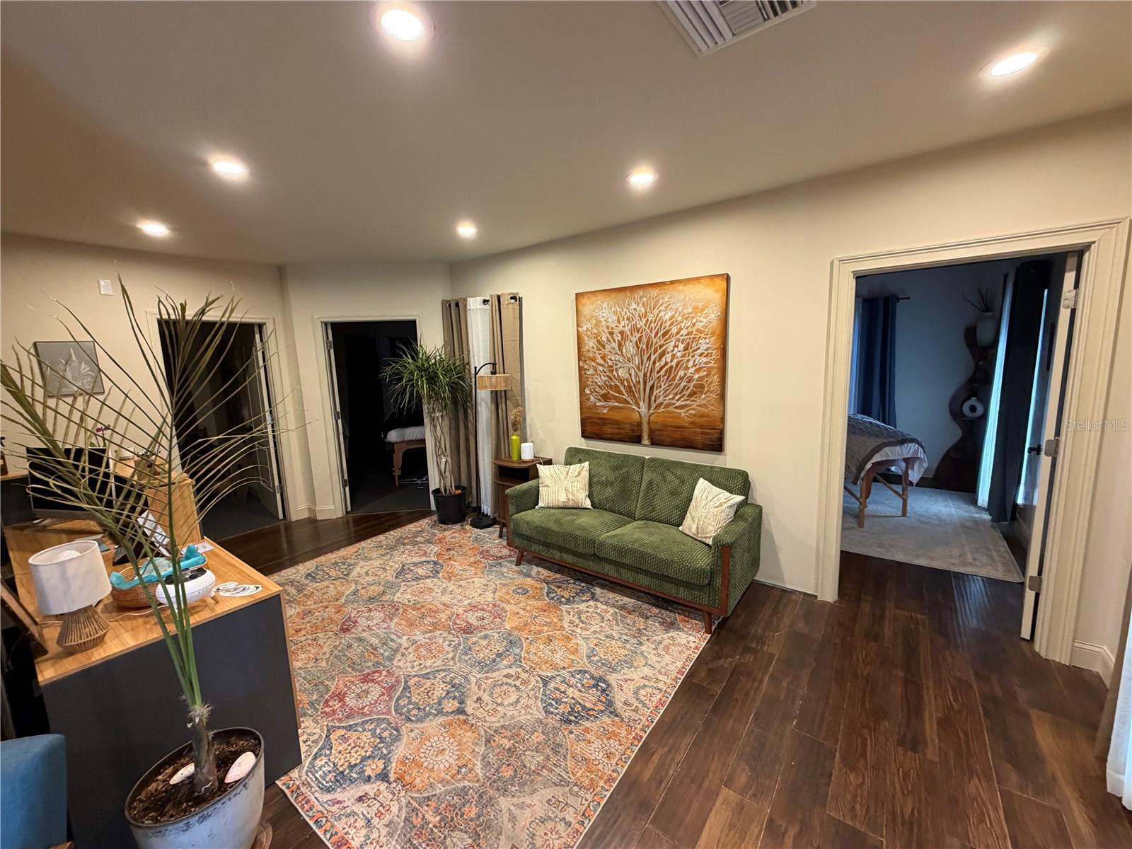 11520 OAKHURST RD — photo 8