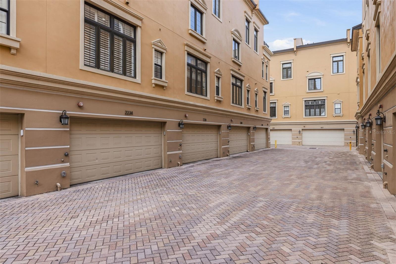 2234 SOHO BAY CT — photo 30