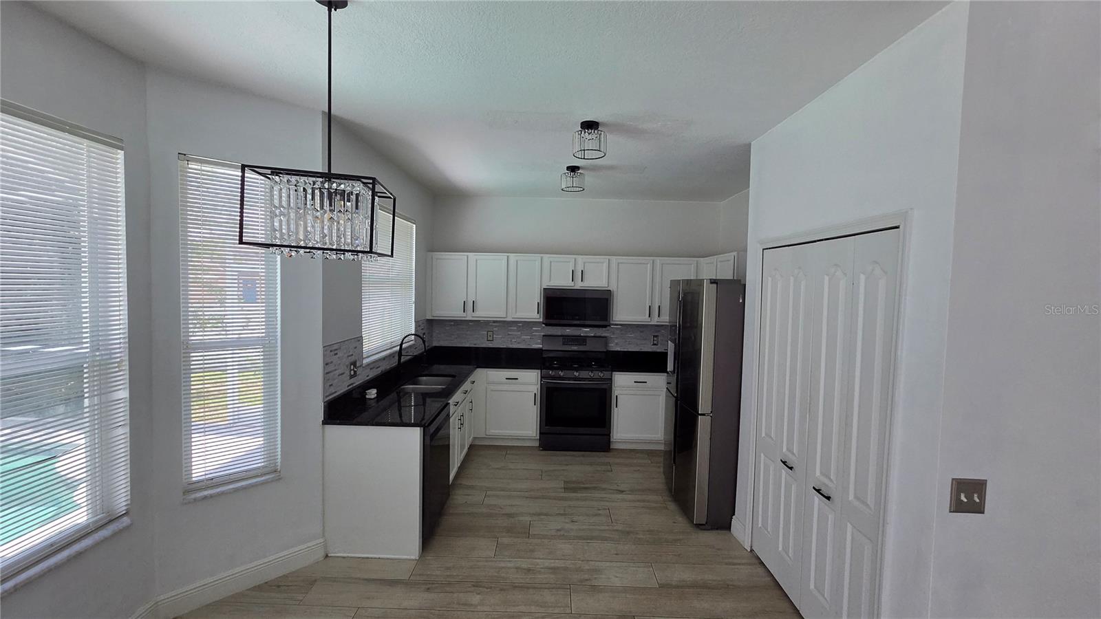 10422 GLEN WILLOW LN — photo 11