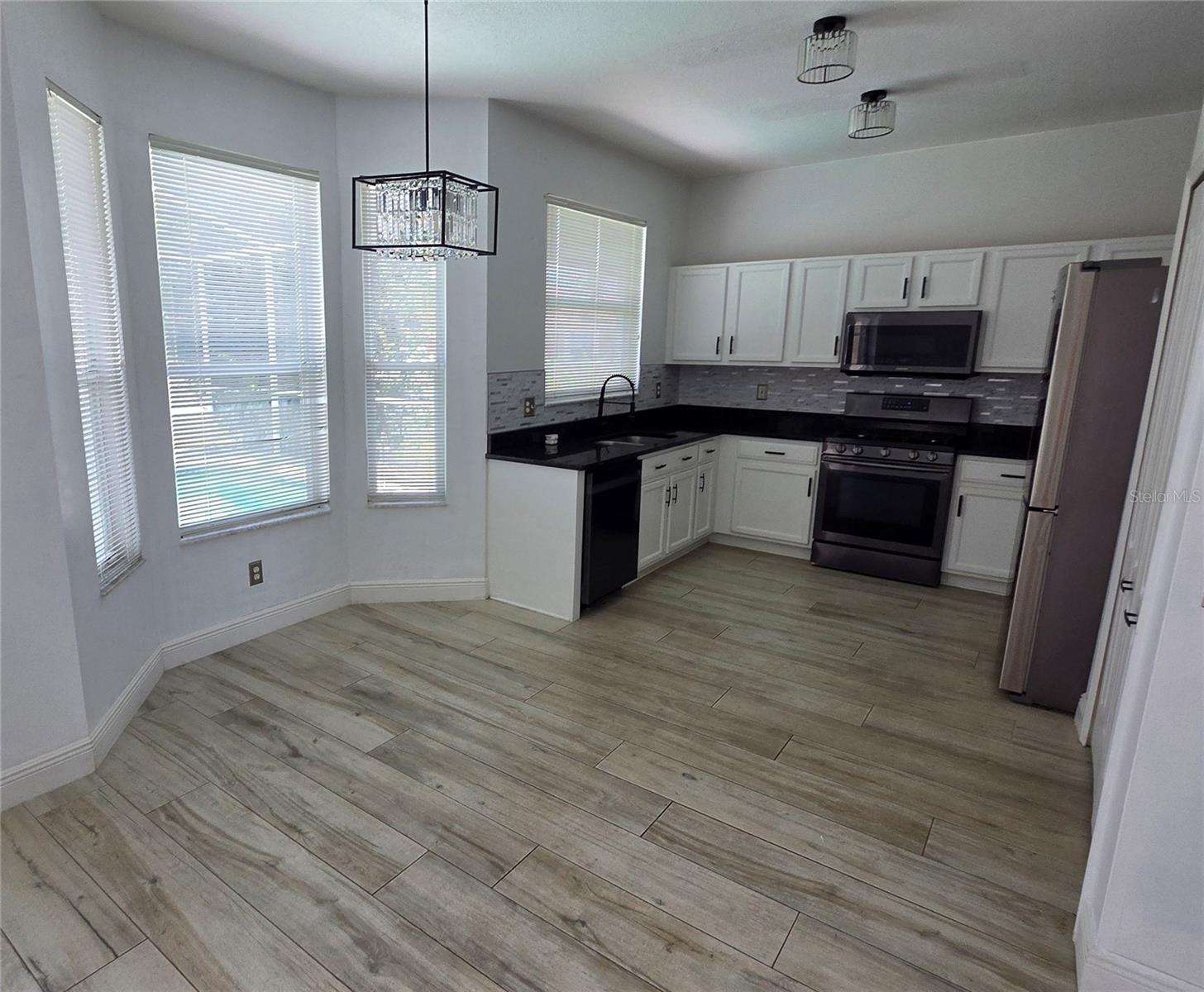 10422 GLEN WILLOW LN — photo 9