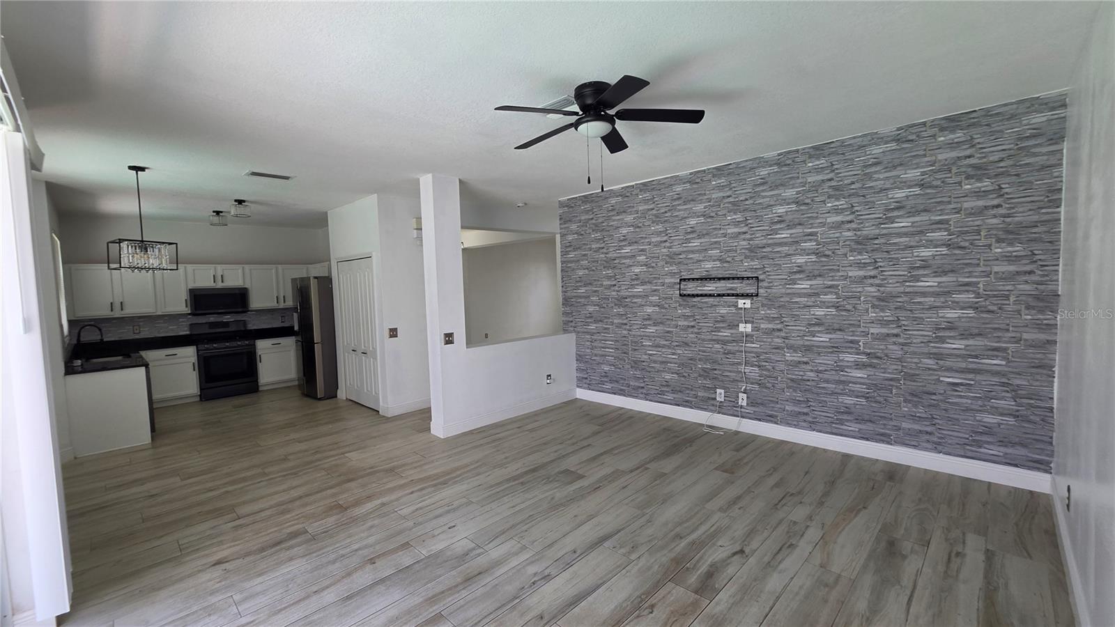10422 GLEN WILLOW LN — photo 14