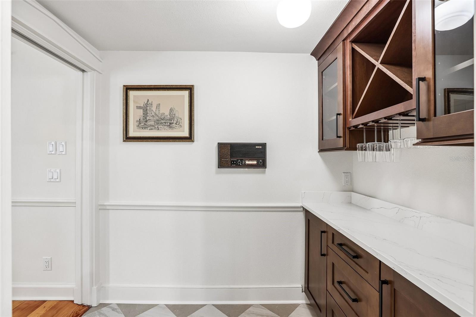 1012 MORFIELD LN — photo 40