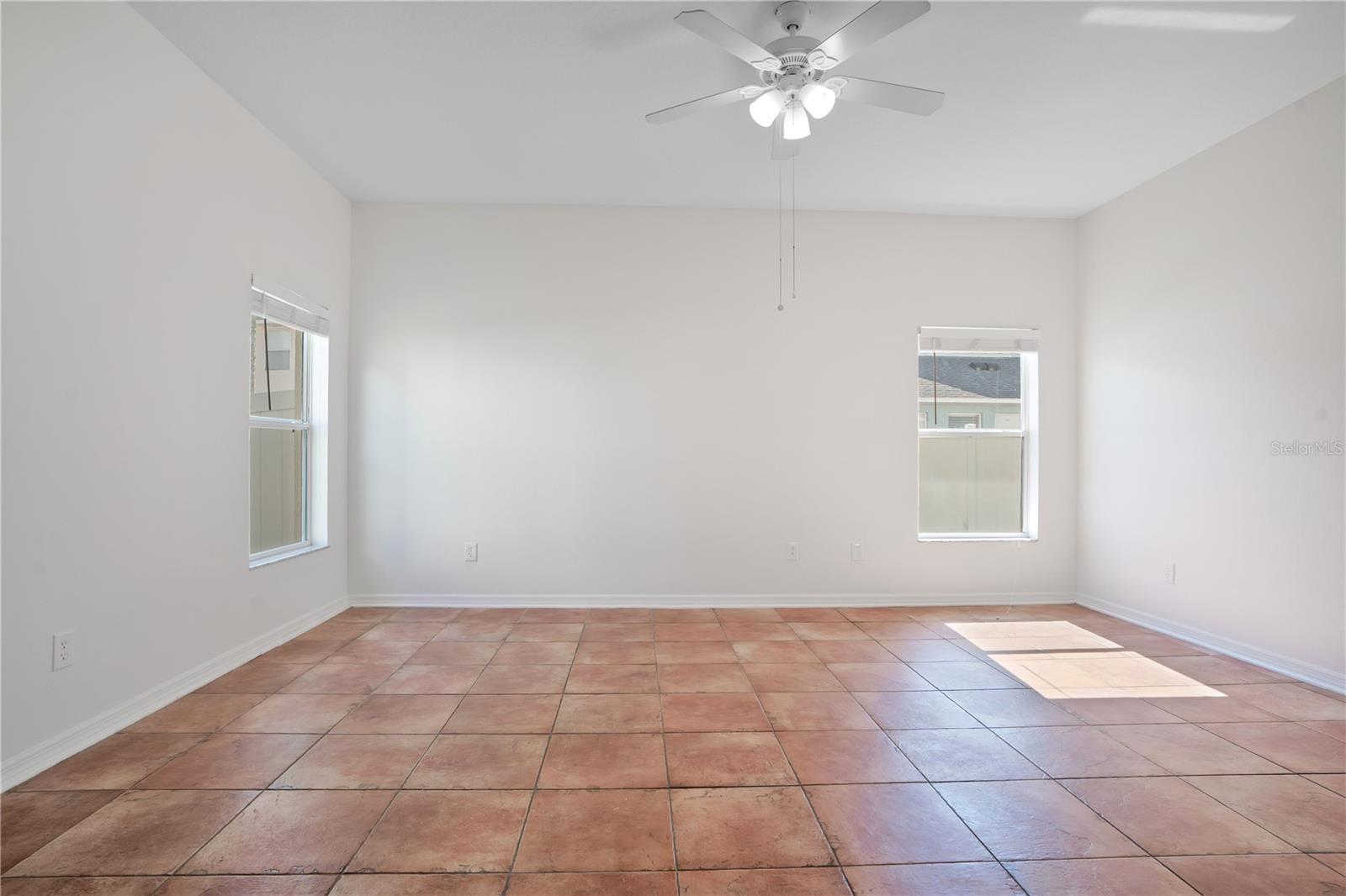 432 YORK DALE DR — photo 28