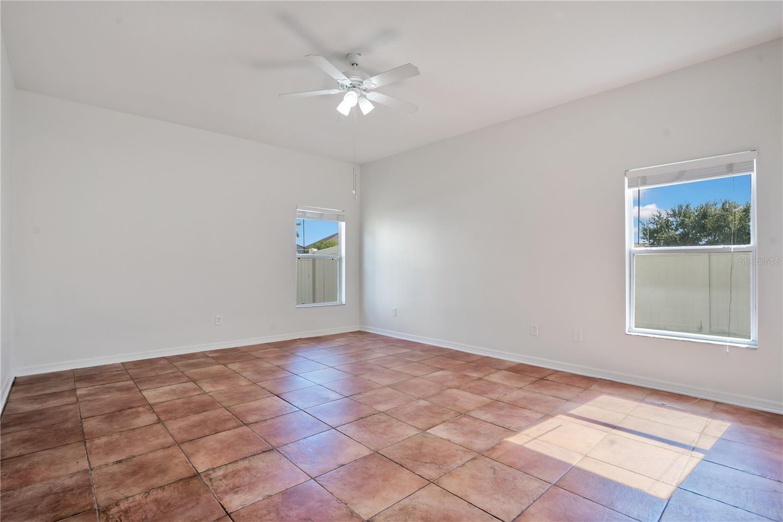 432 YORK DALE DR — photo 30