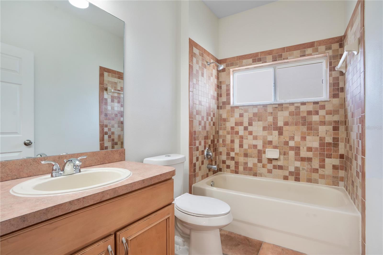 432 YORK DALE DR — photo 35