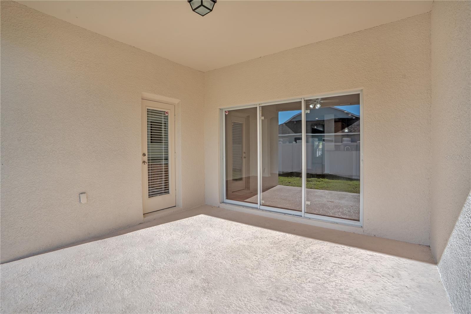 432 YORK DALE DR — photo 39