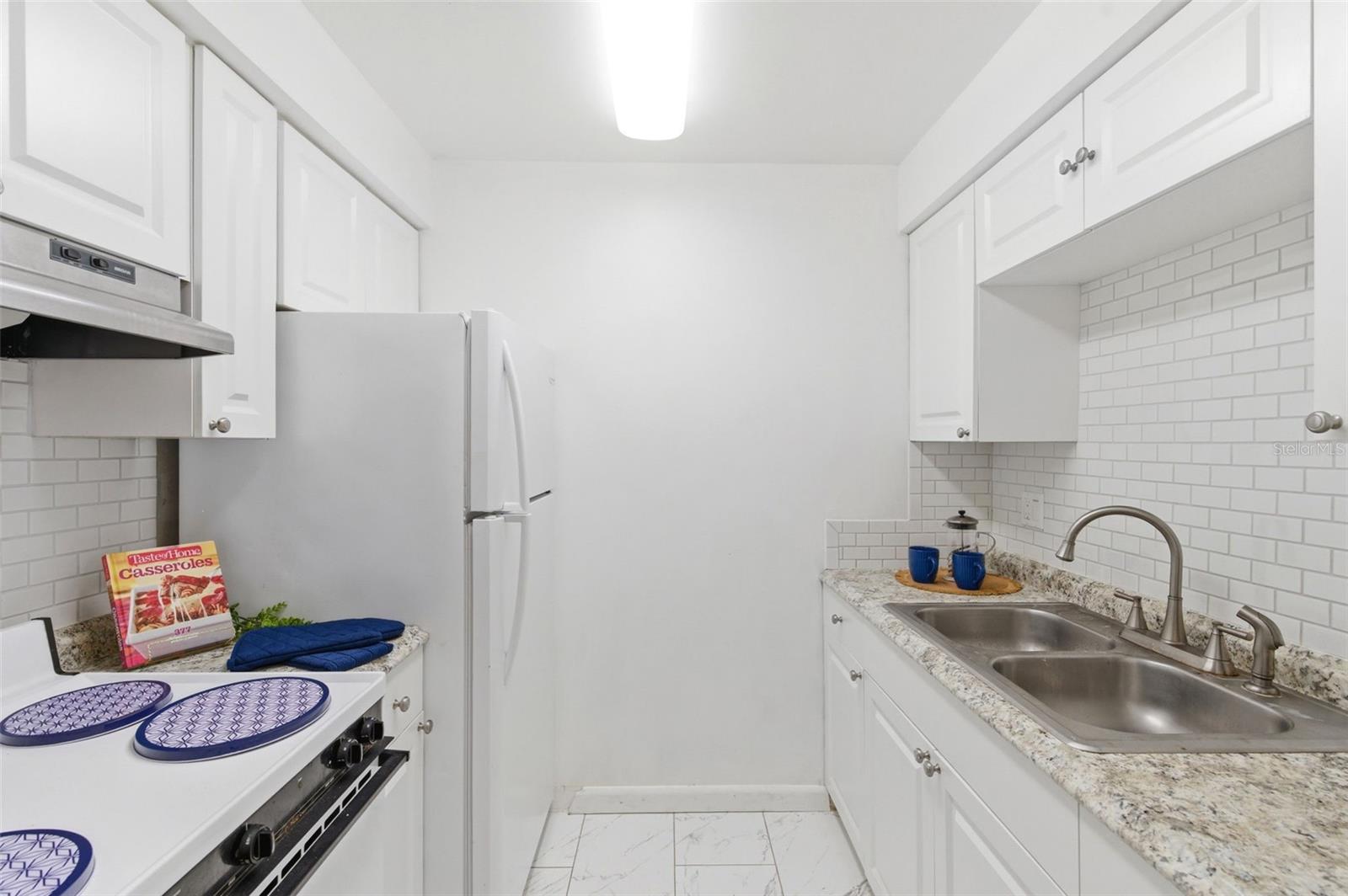 2353 SHELLEY ST #19 — photo 4