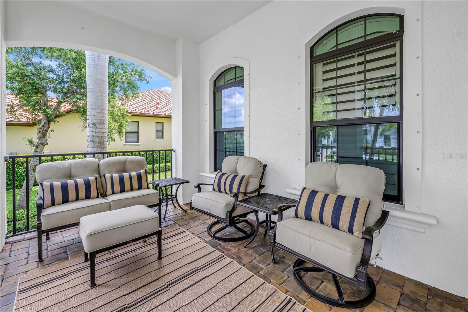6237 SIGNATURE POINTE LN — photo 3