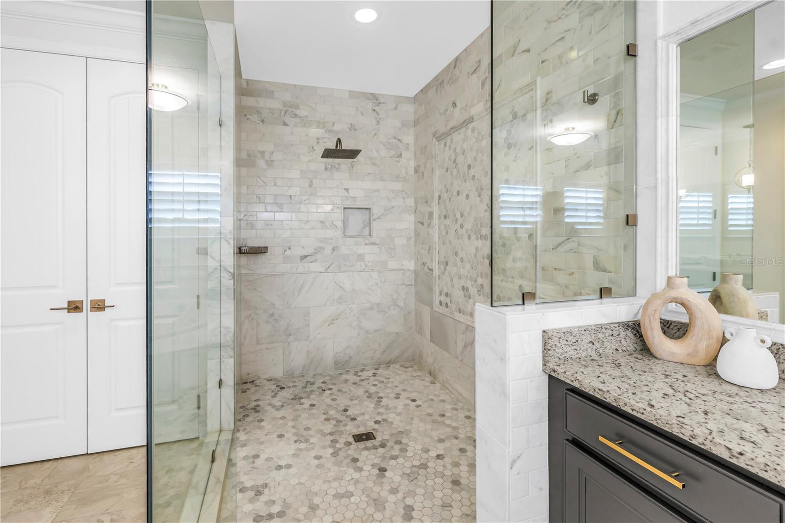 6237 SIGNATURE POINTE LN — photo 48