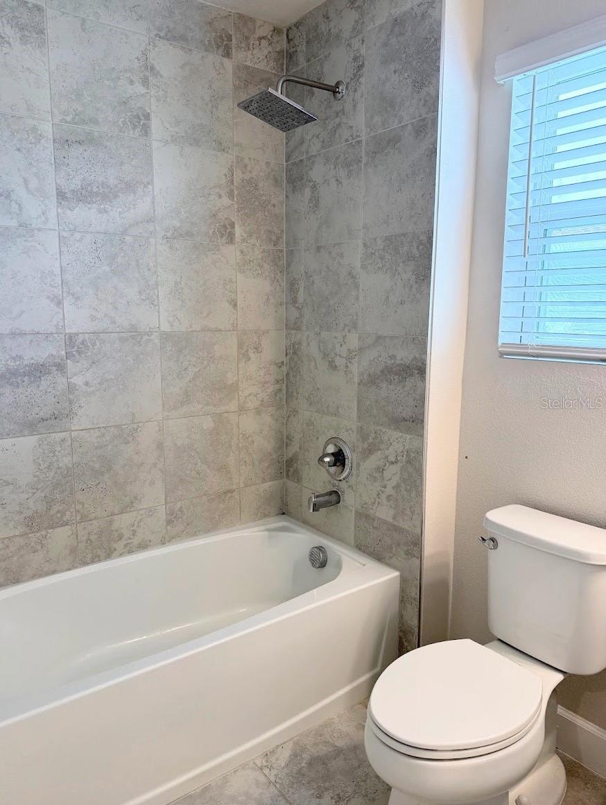 15084 CARAVAN AVE — photo 19