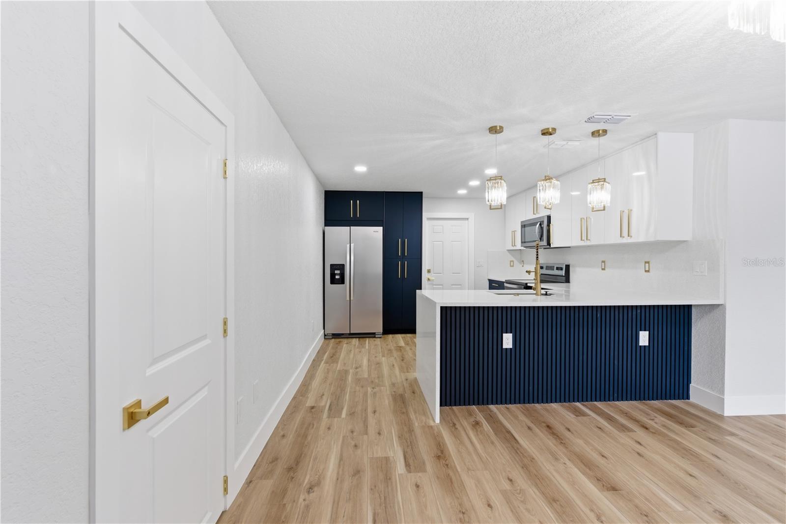 10003 N 24TH ST — photo 14