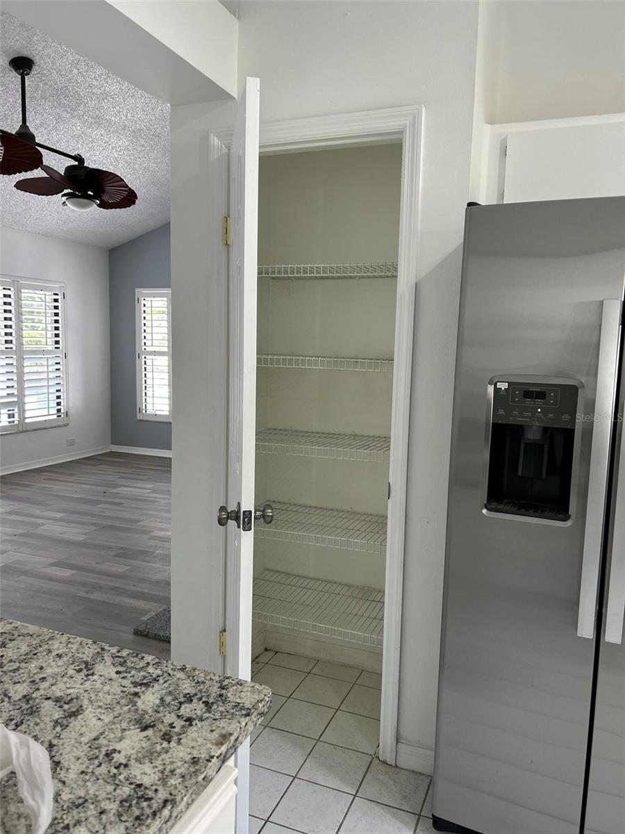 5106 STONEHURST RD — photo 9