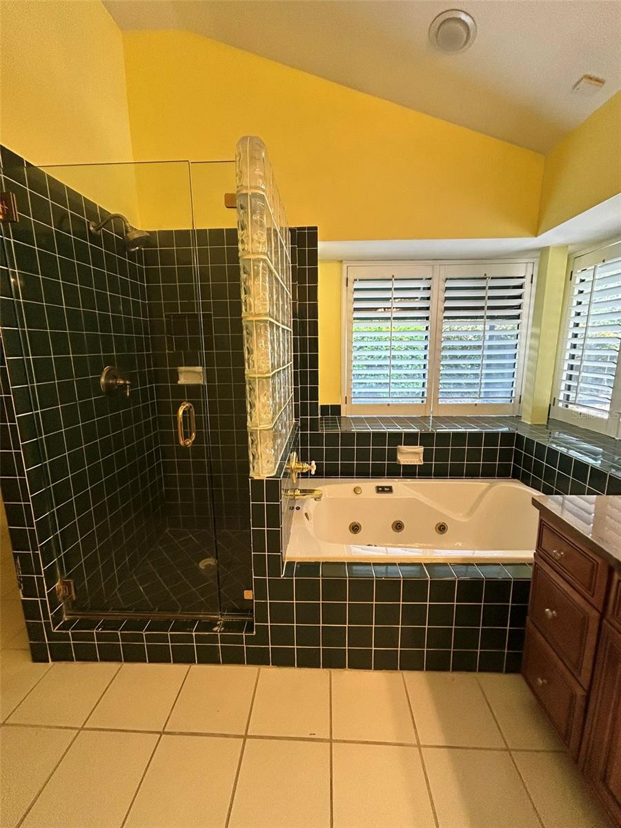 5106 STONEHURST RD — photo 28