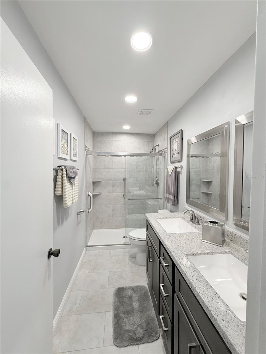 2465 NORTHSIDE DR #604 — photo 20