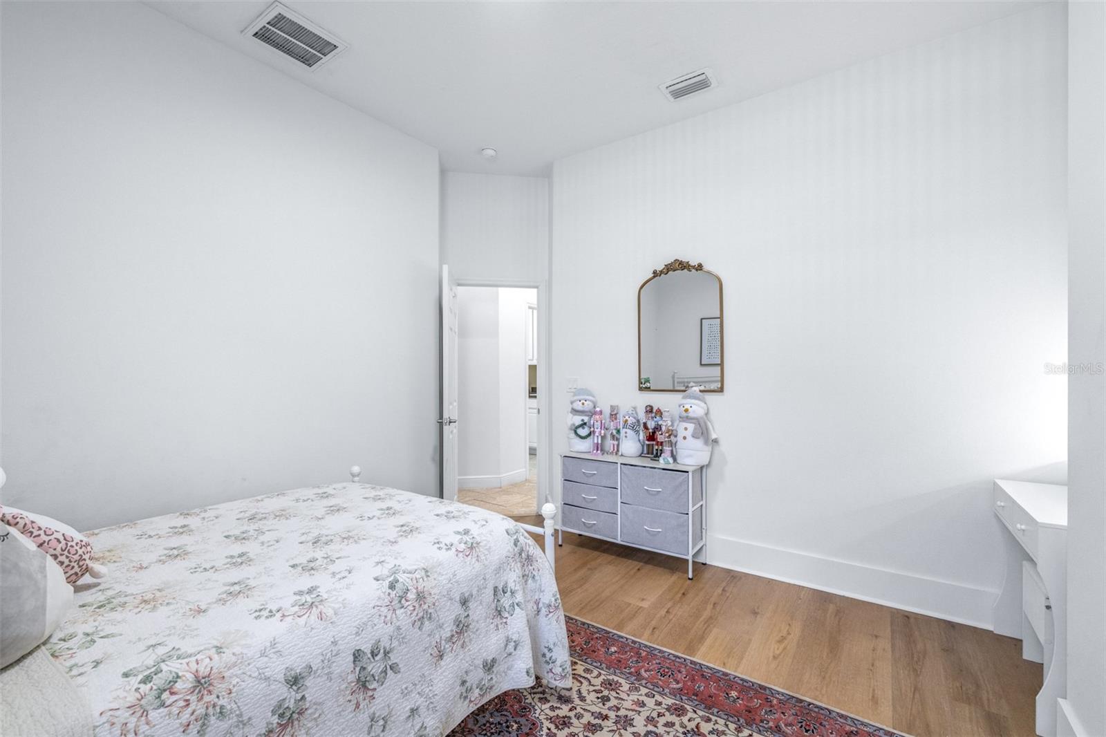 3227 WATERMARK DR — photo 34
