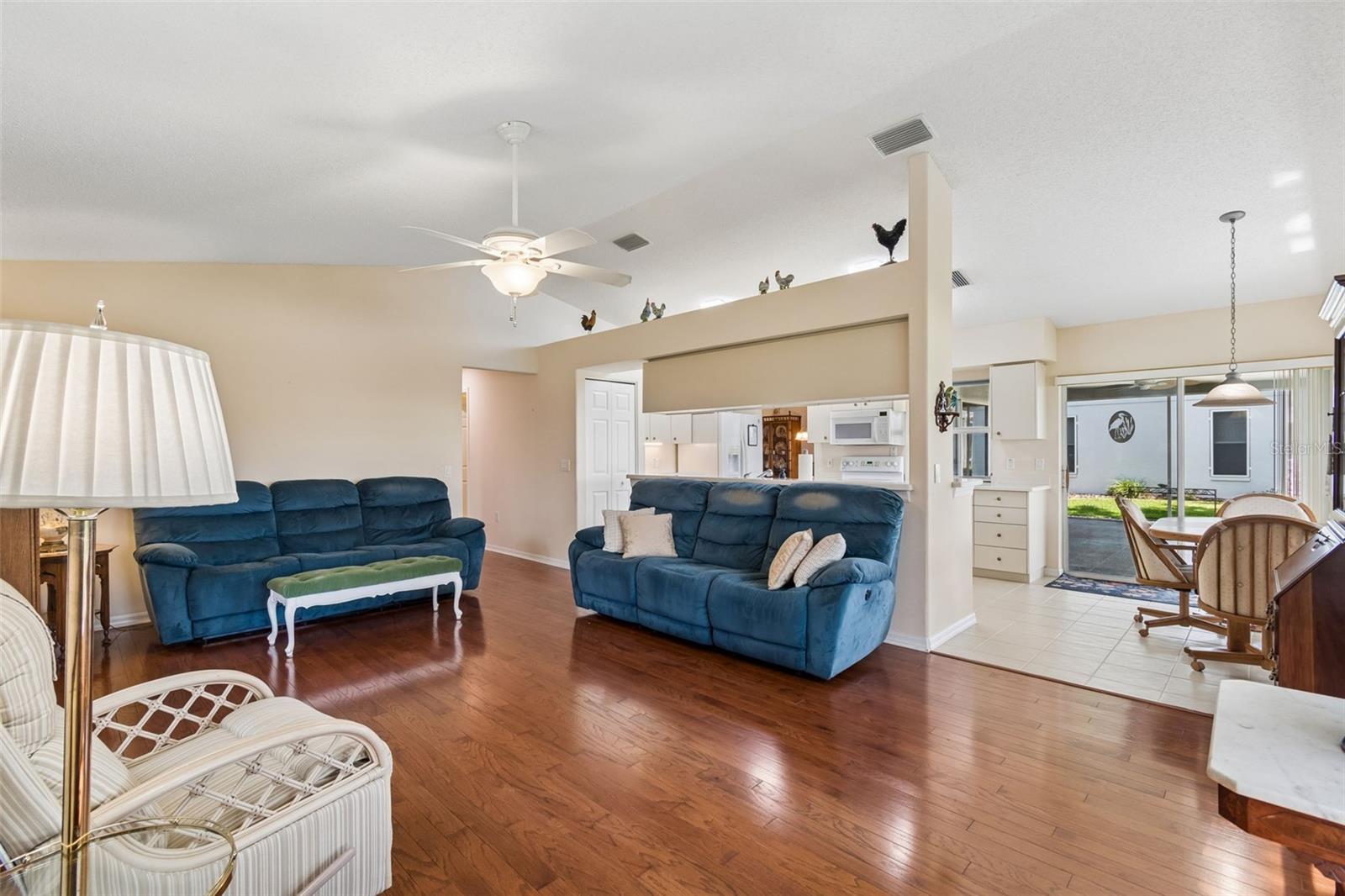 18508 GRAND CLUB DR — photo 2