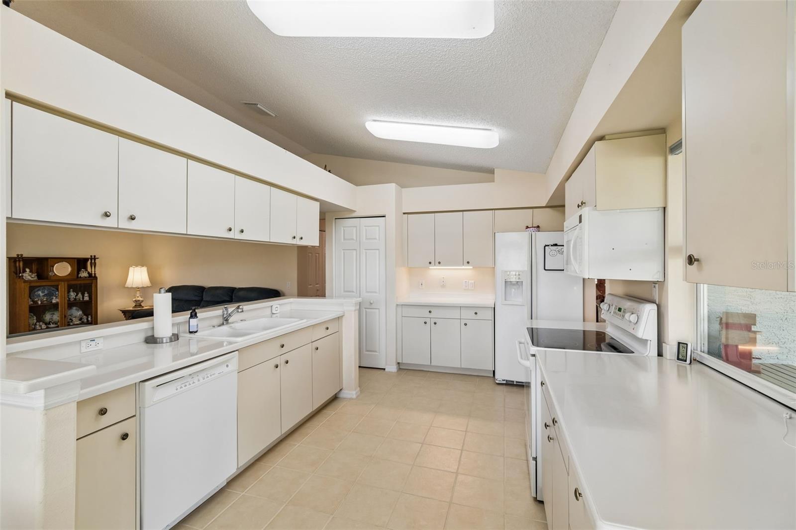 18508 GRAND CLUB DR — photo 3
