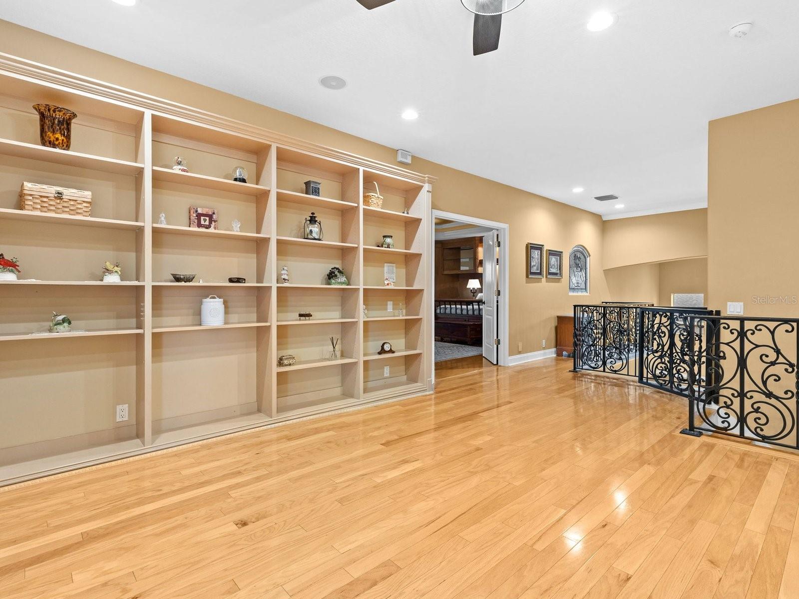 21019 MARSH HAWK DR — photo 36