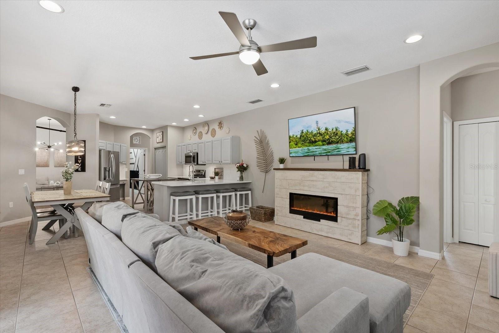 9013 KINGSBURY PL — photo 18
