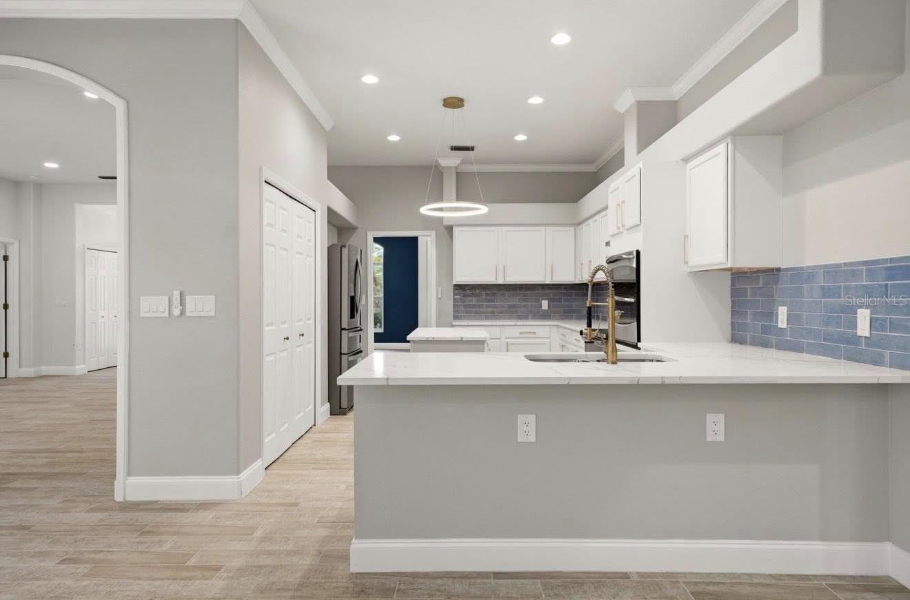 507 CHEVAL DR — photo 14