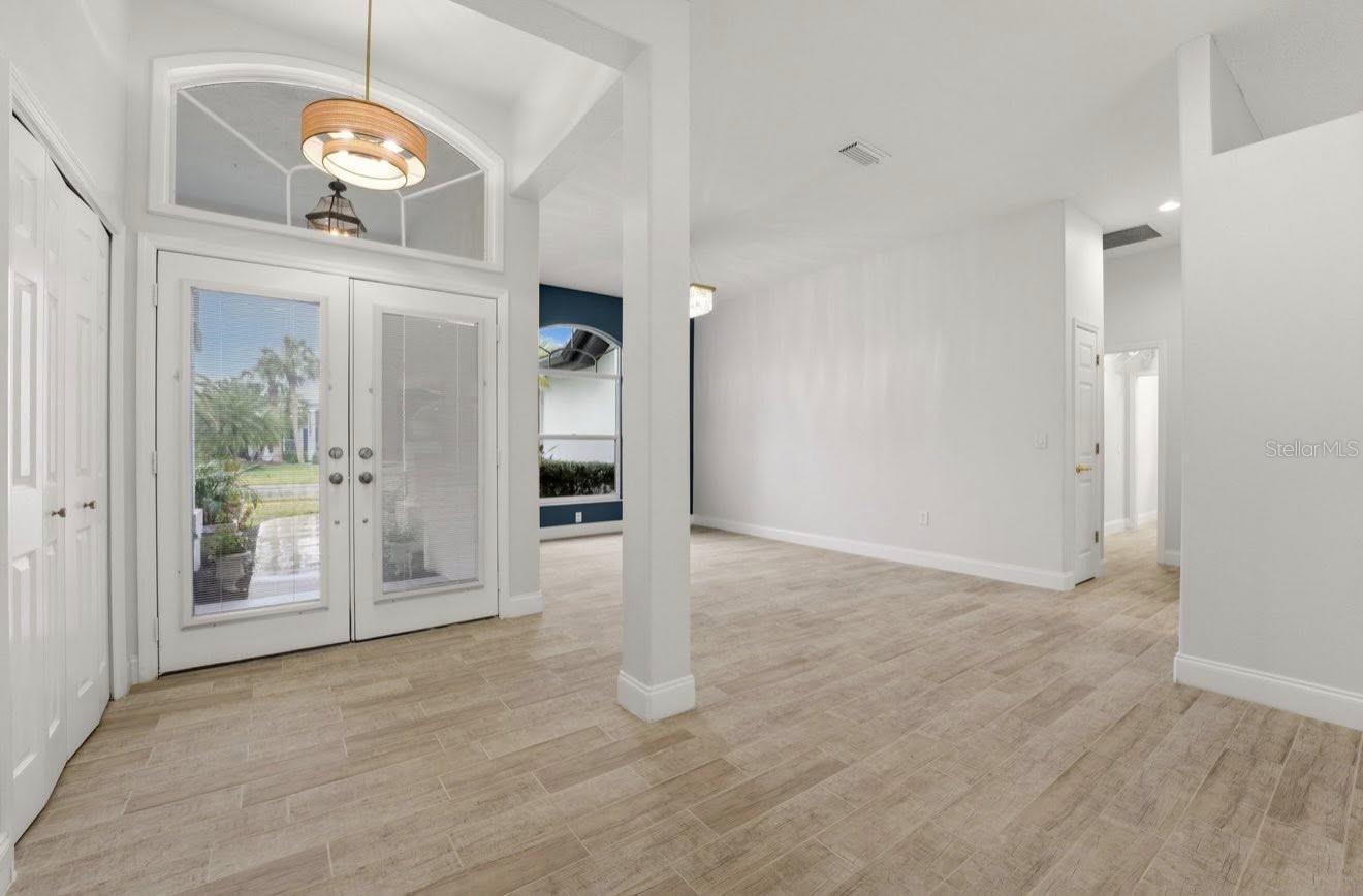 507 CHEVAL DR — photo 11