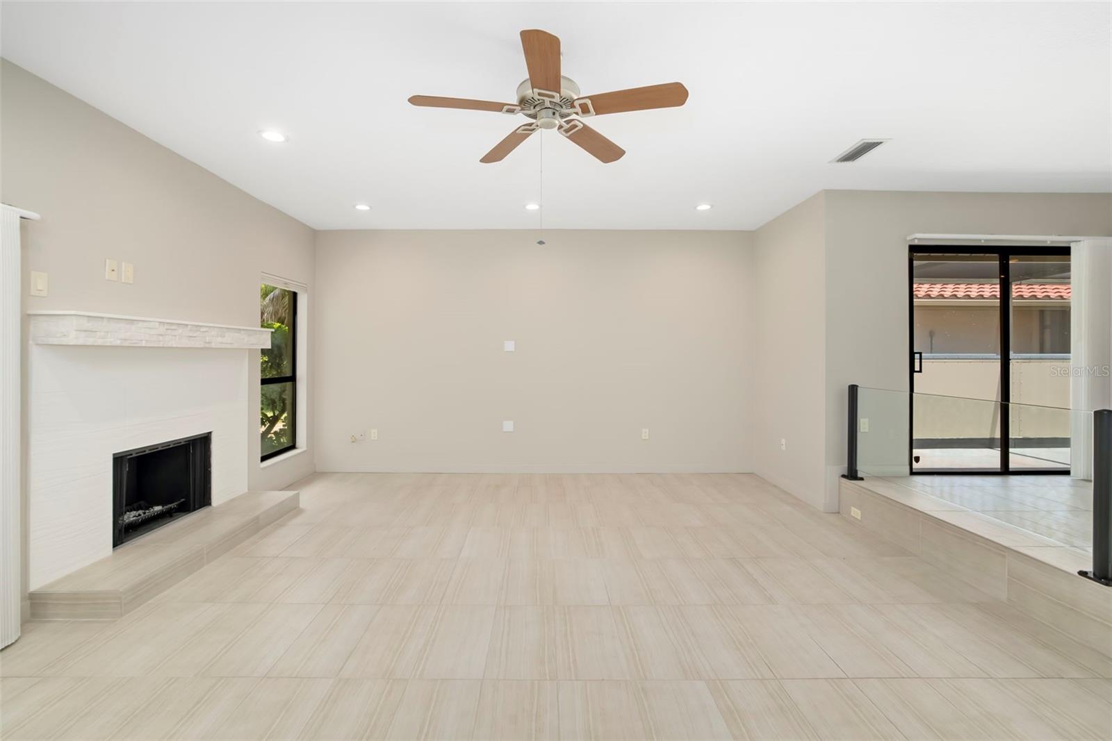 4820 KESTRAL PARK CIR #18 — photo 14