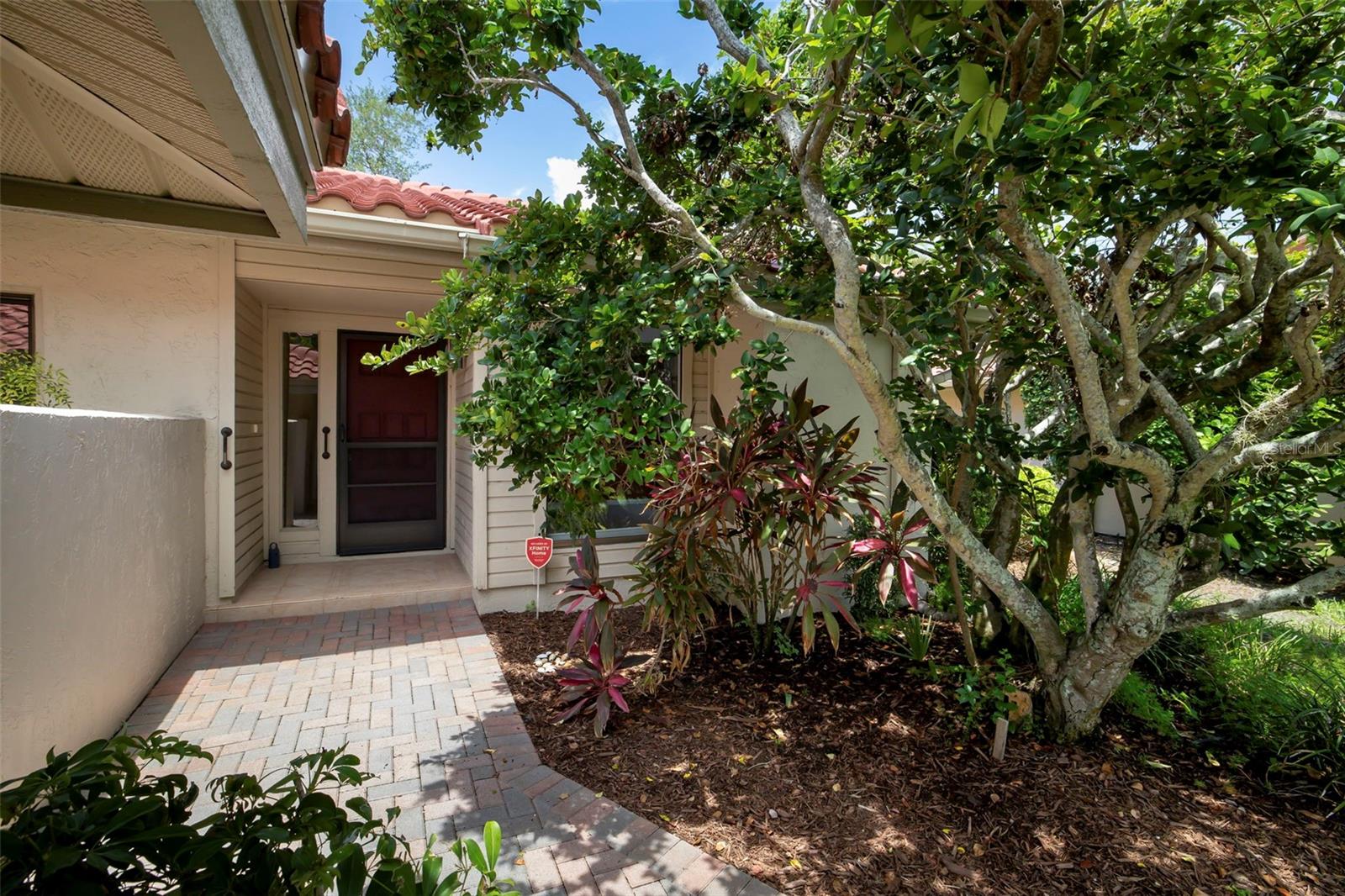 4820 KESTRAL PARK CIR #18 — photo 3