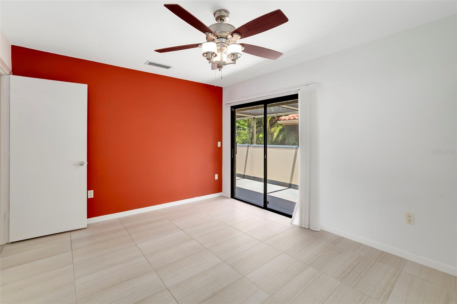 4820 KESTRAL PARK CIR #18 — photo 17