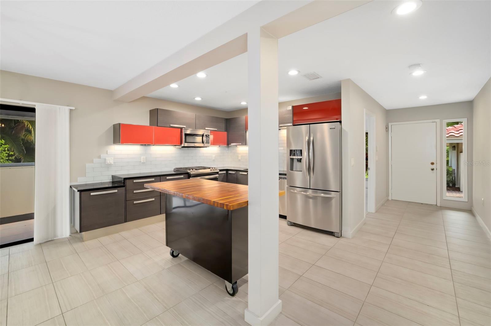 4820 KESTRAL PARK CIR #18 — photo 11