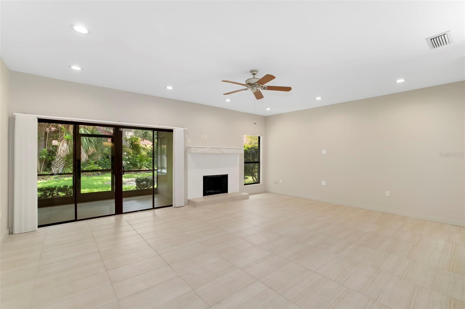 4820 KESTRAL PARK CIR #18 — photo 5