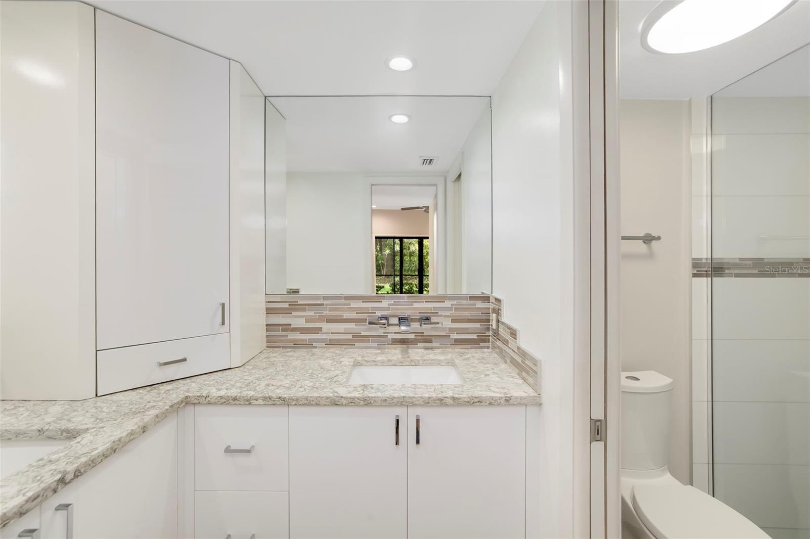 4820 KESTRAL PARK CIR #18 — photo 34