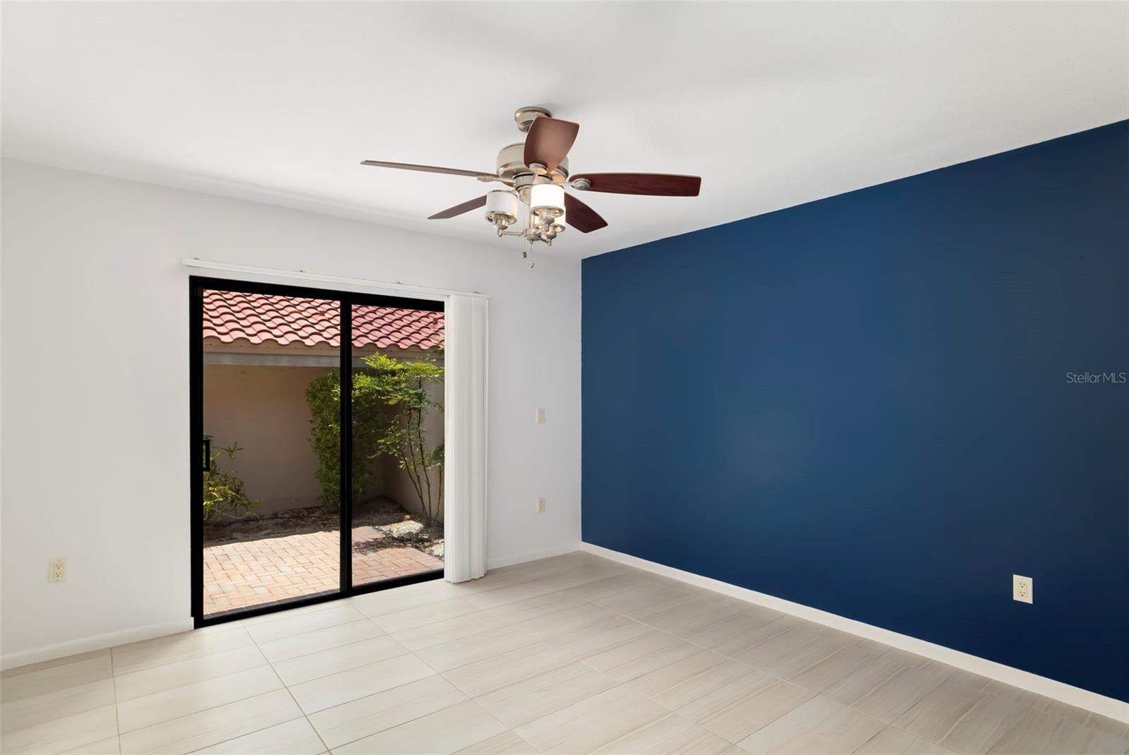 4820 KESTRAL PARK CIR #18 — photo 24