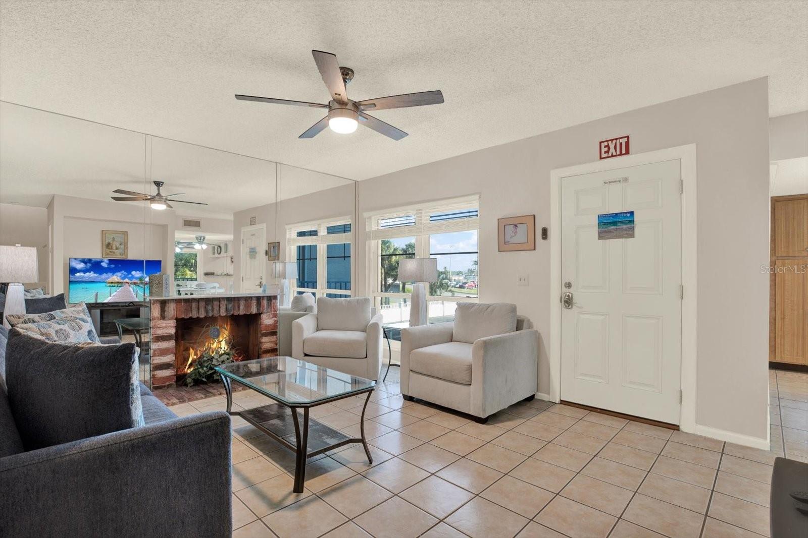 169 MEDALLION BLVD #E — photo 4