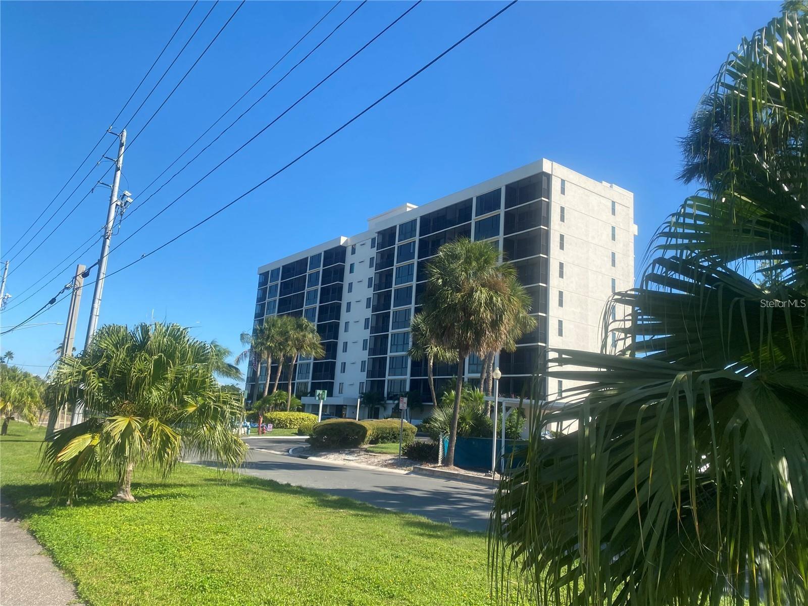 7100 SUNSHINE SKYWAY LN S #906 — photo 28