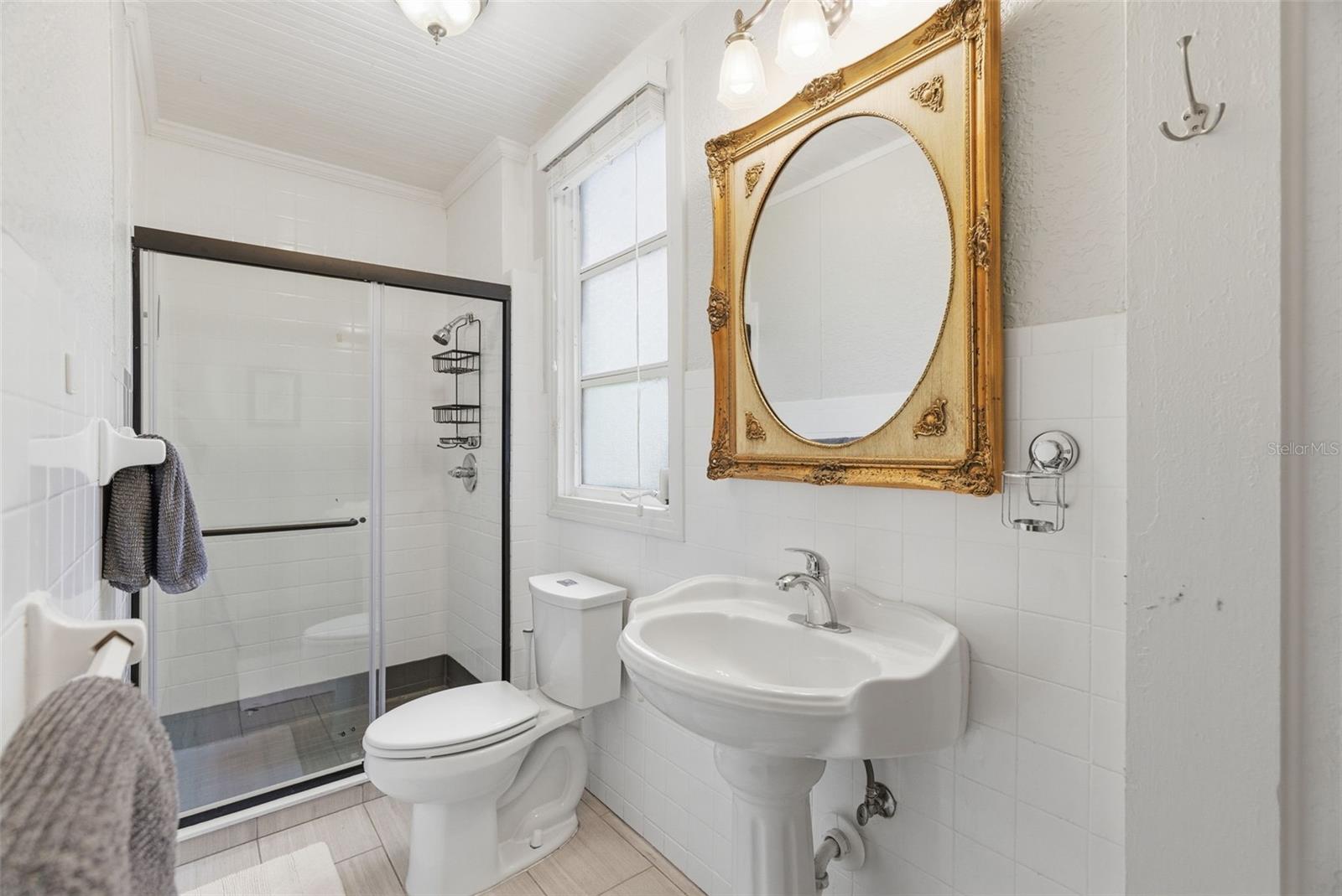 3017 N WOODROW AVE — photo 15