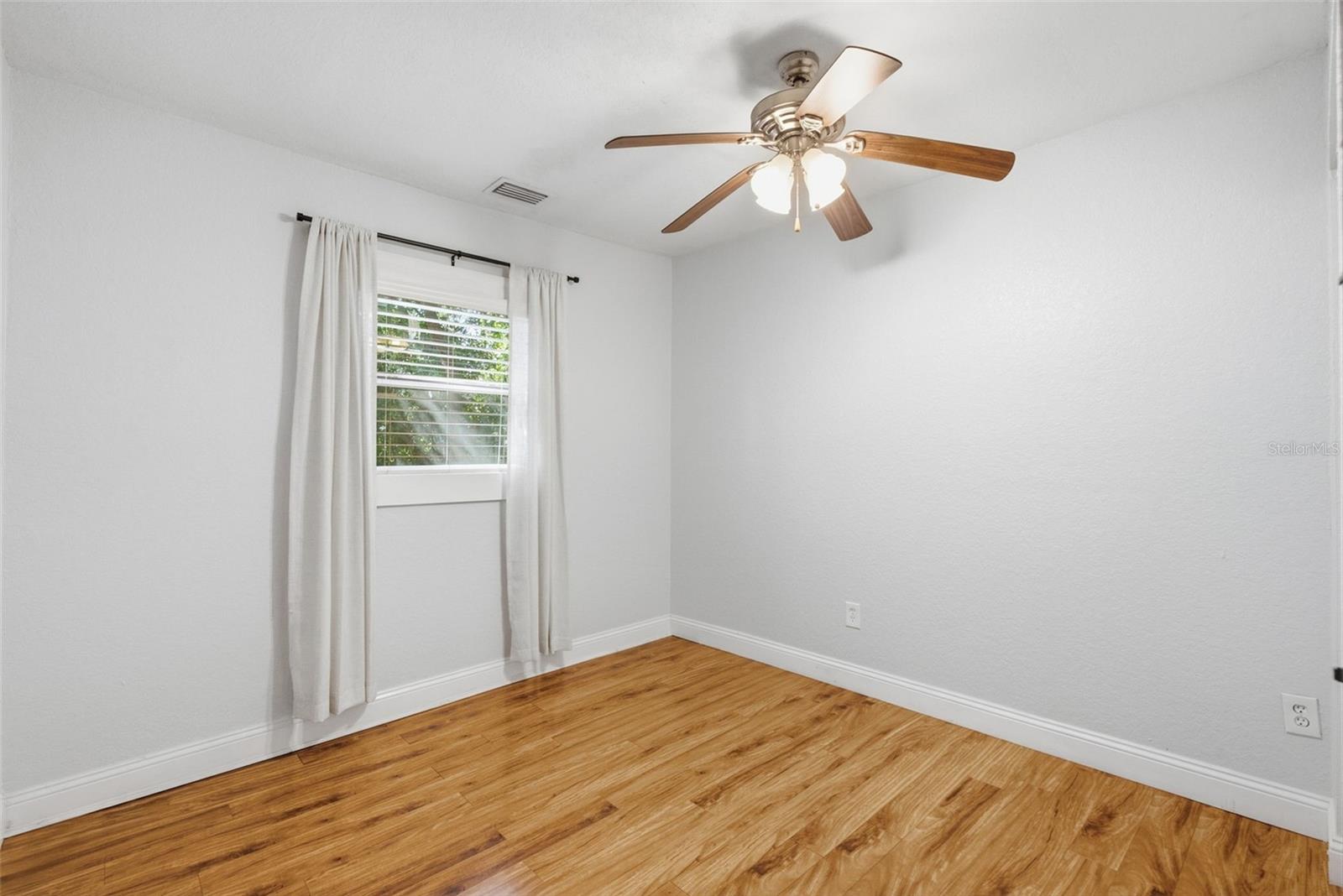 3017 N WOODROW AVE — photo 19
