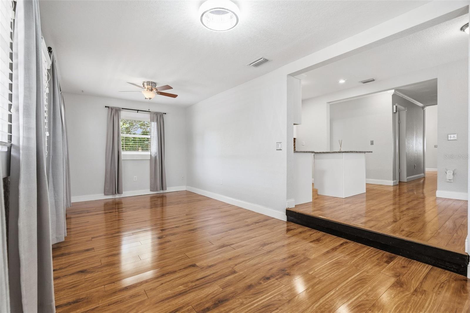 3017 N WOODROW AVE — photo 18
