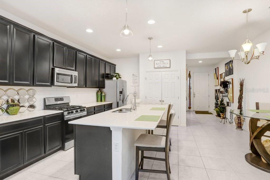 6321 CAMINO DR — photo 2