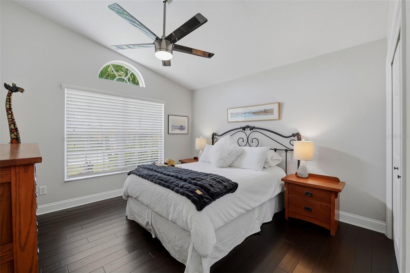 631 DE SOTO DR — photo 40