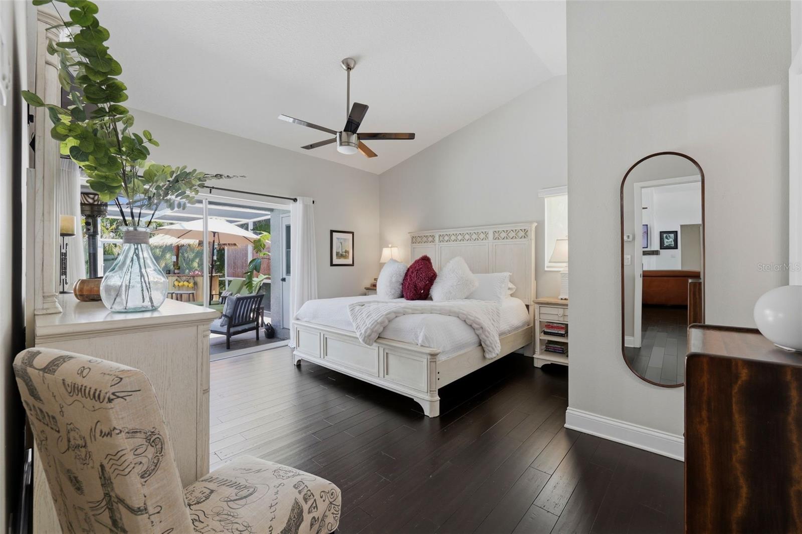 631 DE SOTO DR — photo 24