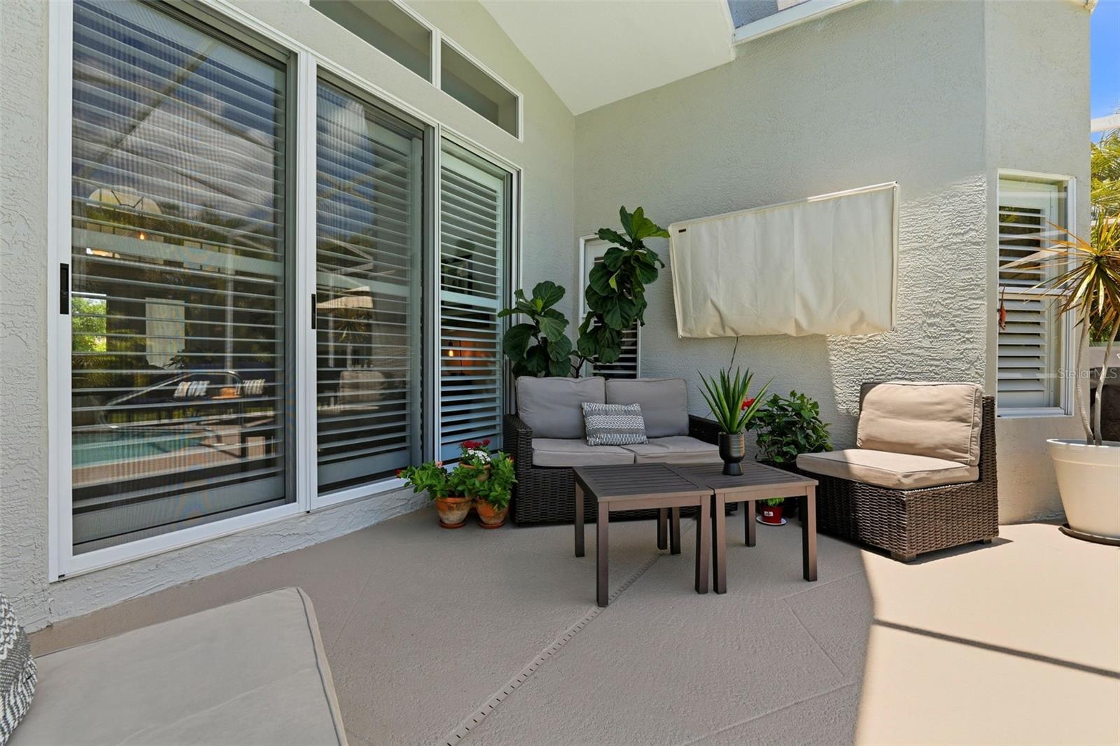 631 DE SOTO DR — photo 35
