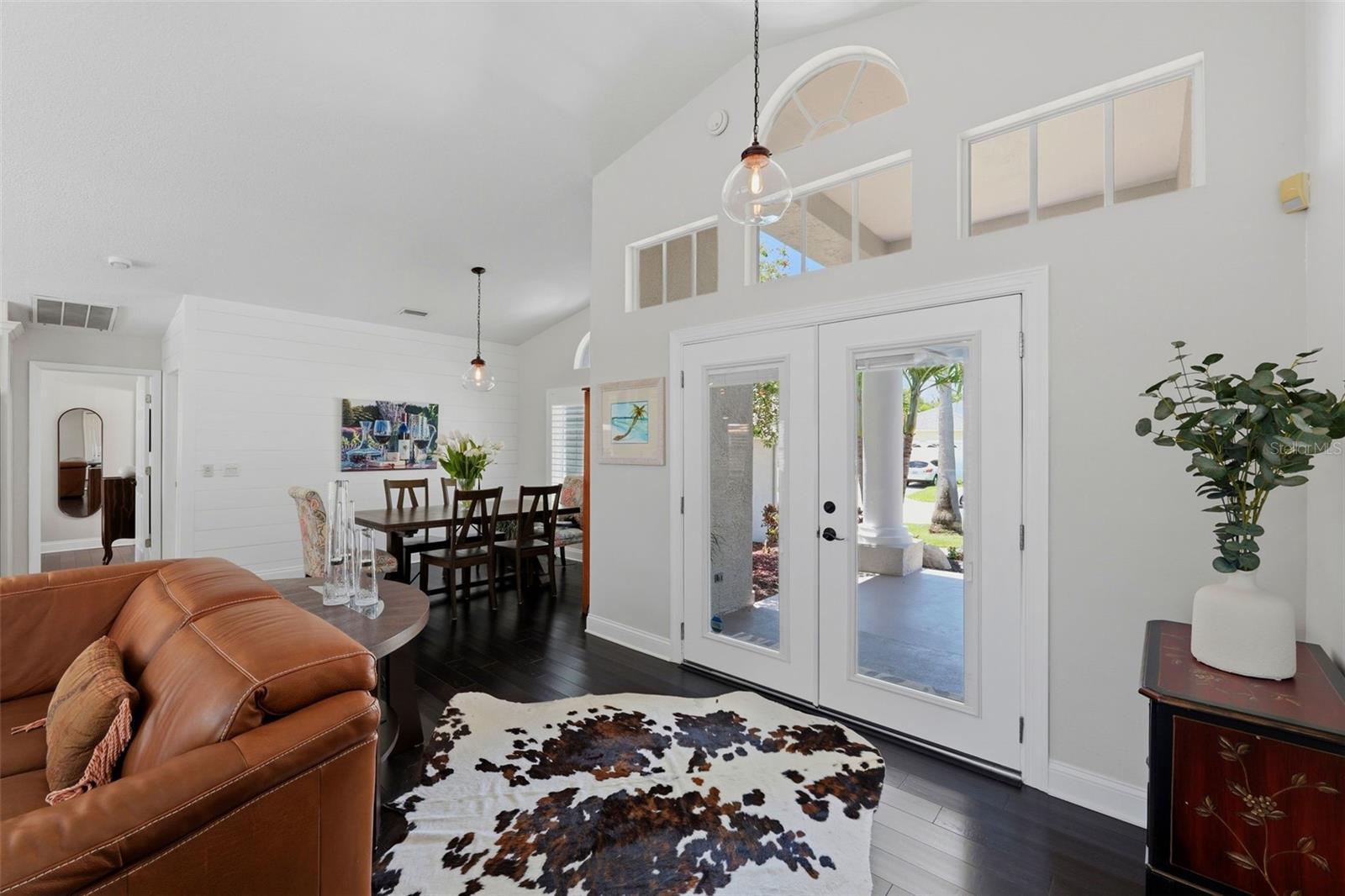 631 DE SOTO DR — photo 4