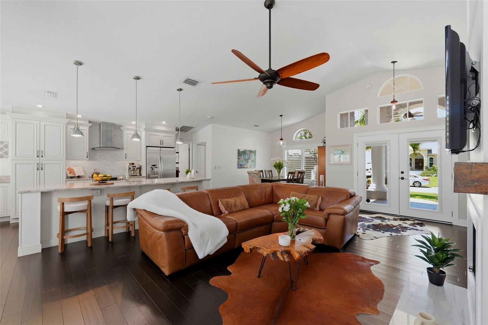 631 DE SOTO DR — photo 76