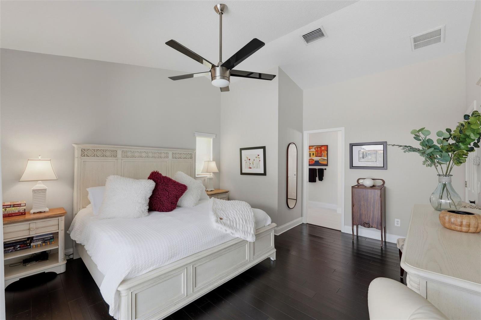 631 DE SOTO DR — photo 29