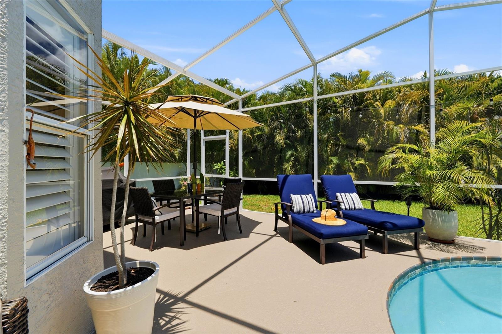 631 DE SOTO DR — photo 33