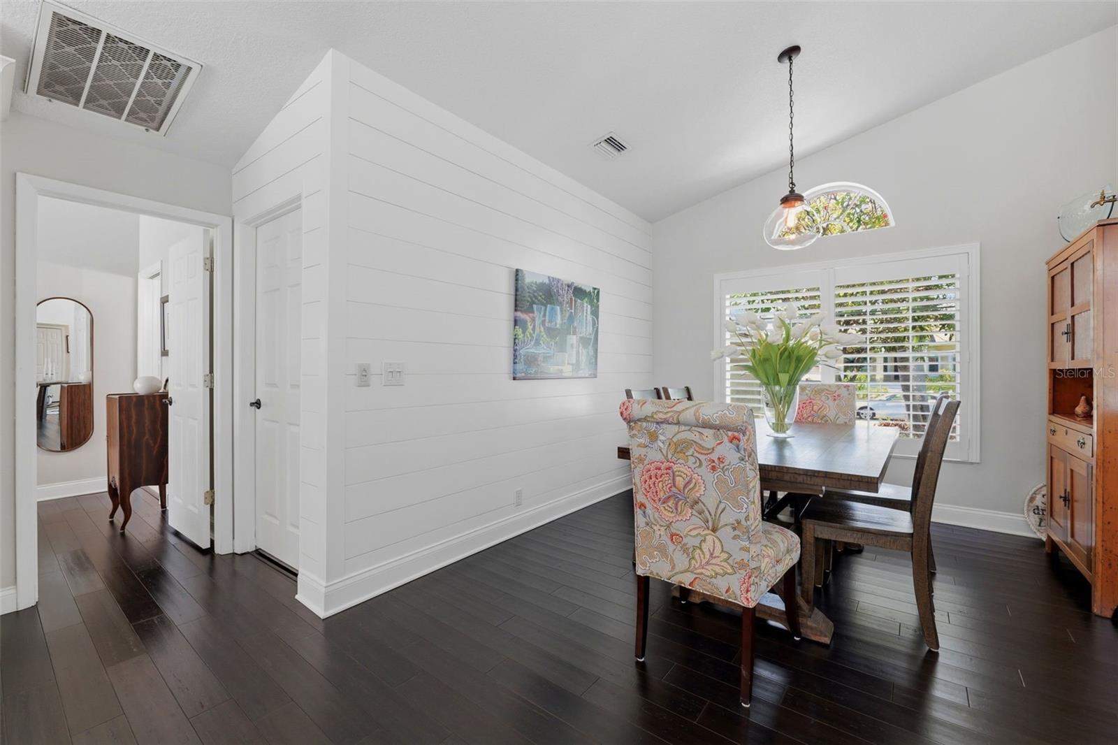 631 DE SOTO DR — photo 17