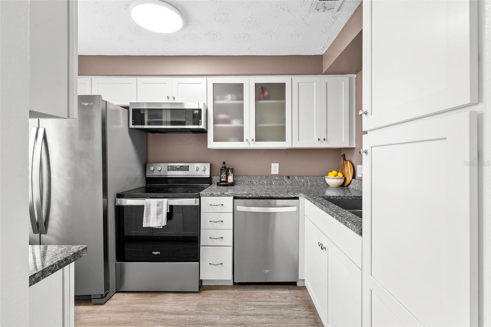 3657 TROPHY BLVD — photo 6