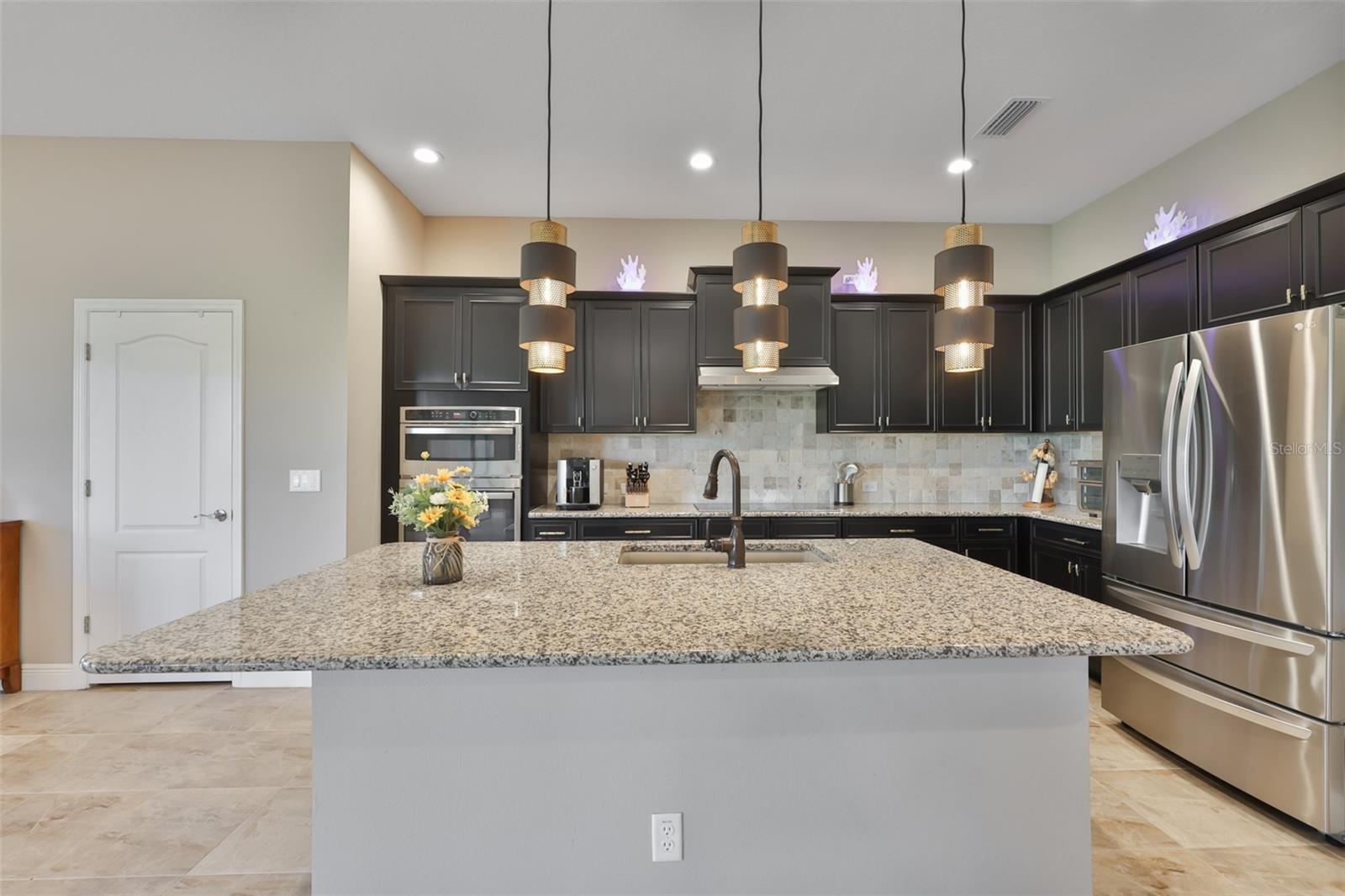 14269 SKIPPING STONE LOOP — photo 8